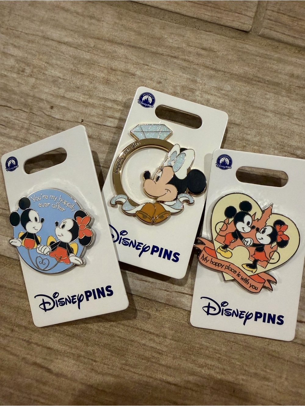 Disney wedding engagement Minnie & Mickey Enamel Pin Set